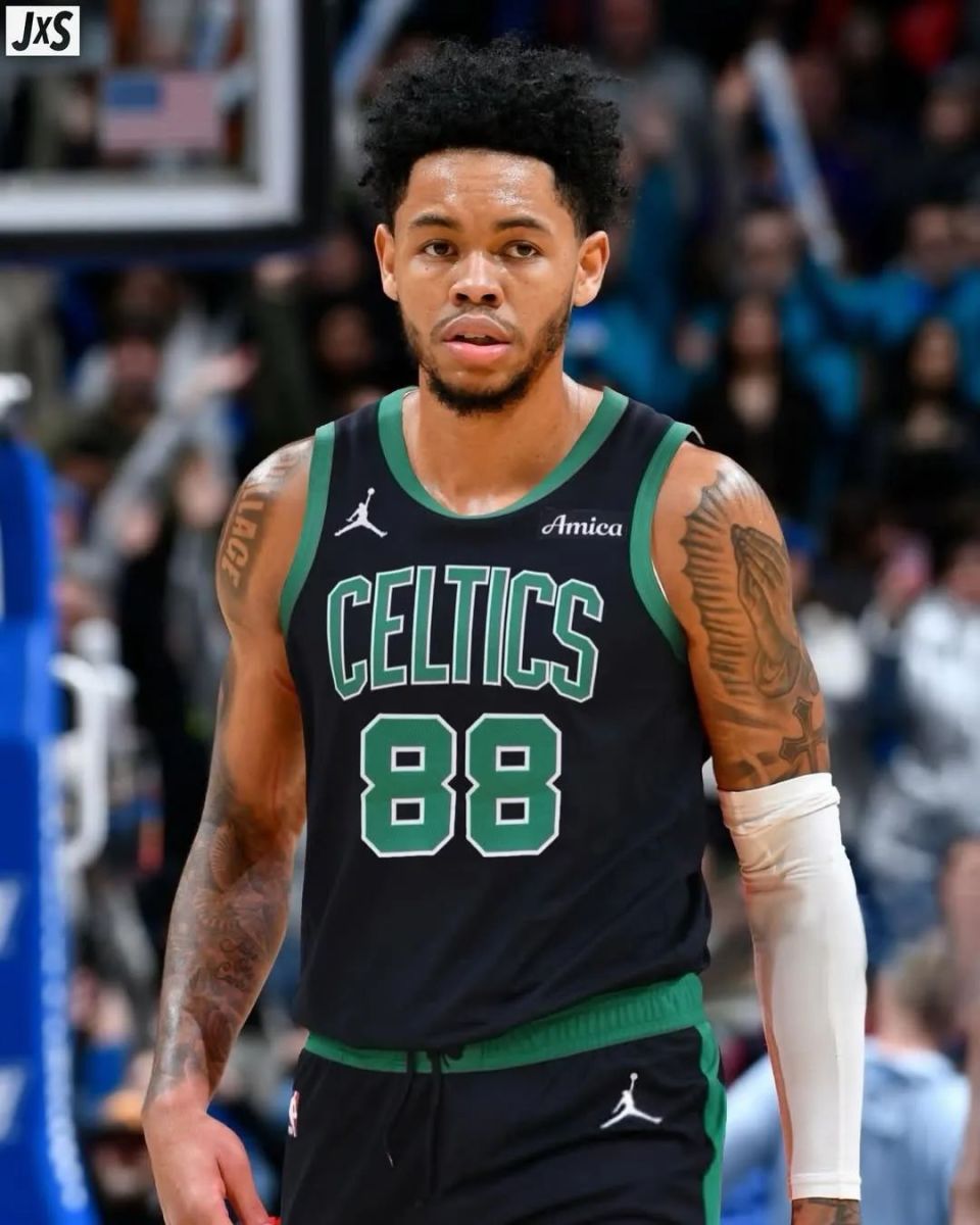 合同是, 只打了, 场常规赛 合同是, 只打了, 场常规赛