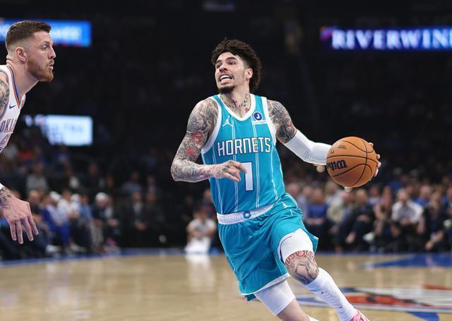 汤世明, 多尔特又打, 威金斯得分 汤世明, 多尔特又打, 威金斯得分